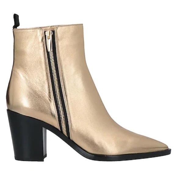 Gianvito Rossi Shoes - Gianvito Rossi gold ankle boots -size 7 (EU 37.5)